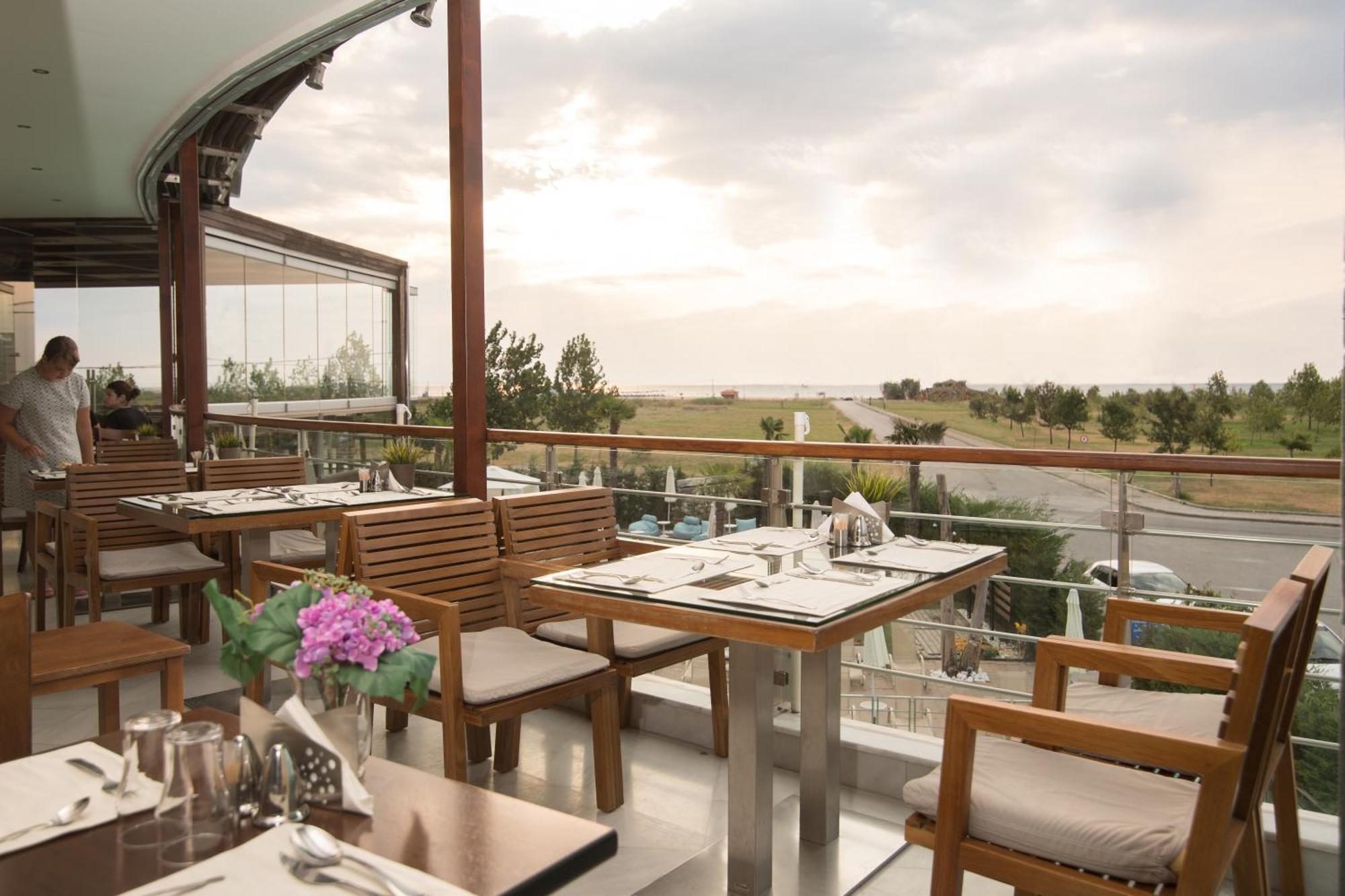 Cosmopolitan Hotel & Spa Paralia Katerinis Exterior photo